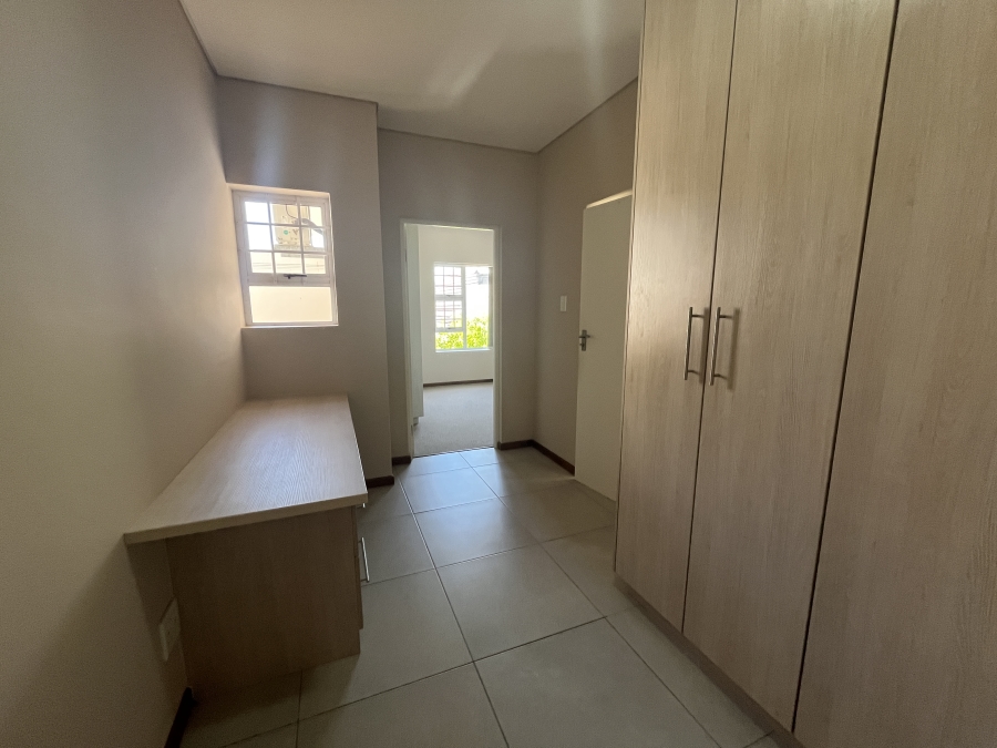 2 Bedroom Property for Sale in Heiderand Western Cape